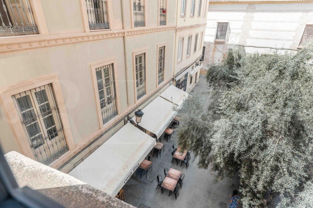 Inviting Apartment In The Heart Of Malaga By Rems Buitenkant foto