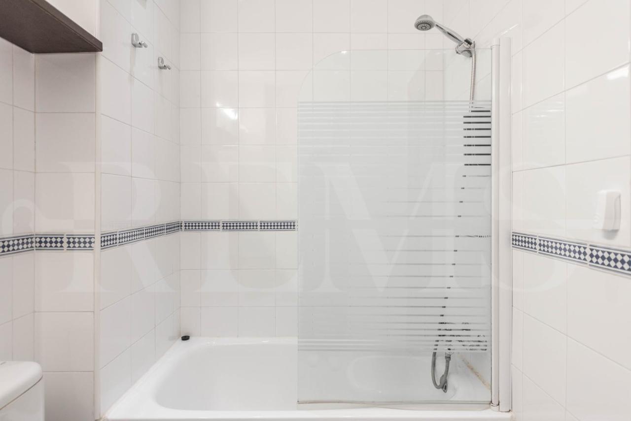 Inviting Apartment In The Heart Of Malaga By Rems Buitenkant foto