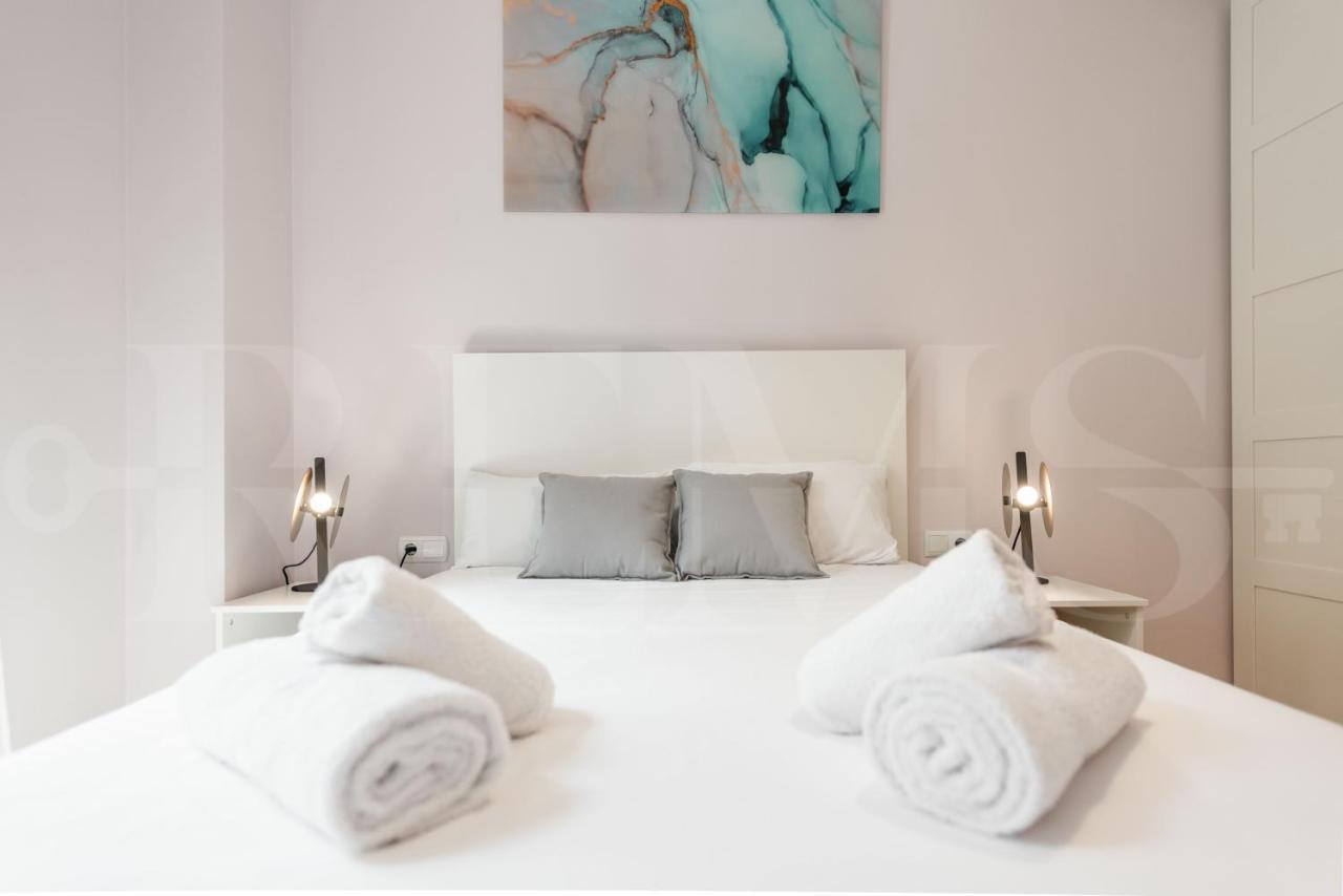 Inviting Apartment In The Heart Of Malaga By Rems Buitenkant foto